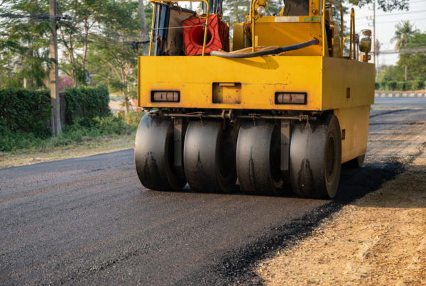 Asphalt cleaner & Hydrocarbon Degreaser Dynasol HD Paving Equipment