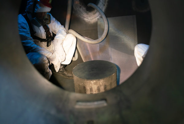 Prosolve LO - Genesis Canada heavy duty industrial degreaser with increased user safety. designed for tight spaces and enclosed spaces like tank cleaning.