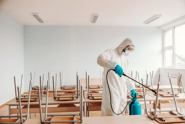 Quatsan 270M - Genesis Canada Health Canada Approved phosphate free, ready-to-use Cleaner, Disinfectant, Sanitizer, Deodorizer, Fungicide, and mildewstat.