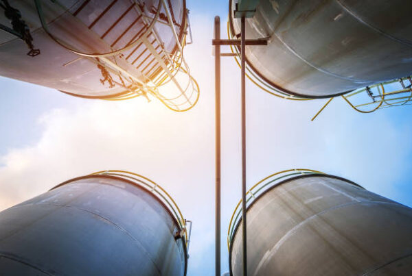 Maverick - Tank Cleaning Solvent for Asphaltenes & Paraffin | Maverick