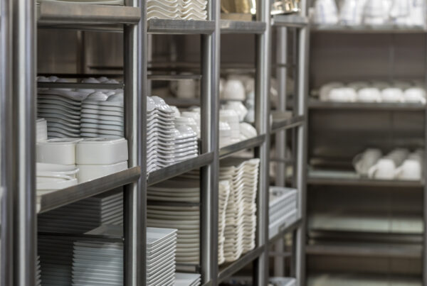 Clean dishes - Eco Wash Institutional Warewash Detergent for all temperature applications